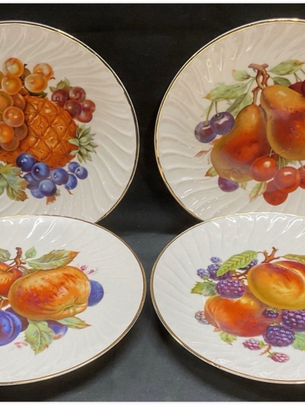 Set of 4 Vintage Old Nuremberg Porcelain Fruit Plates w/Gold Rim Germany 7 ½”